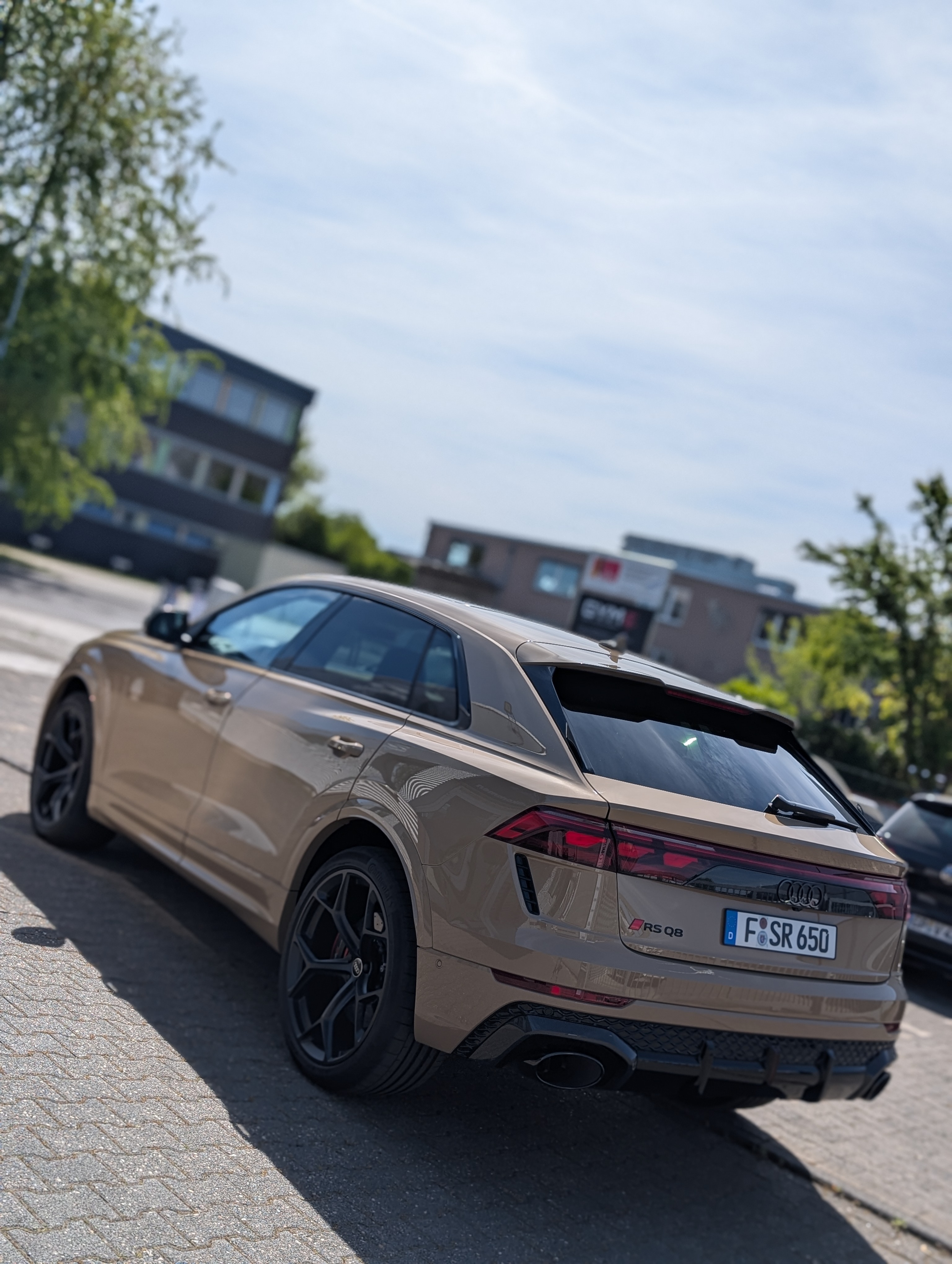 Scheibentönung Performance-SUV Mainz fachgerecht